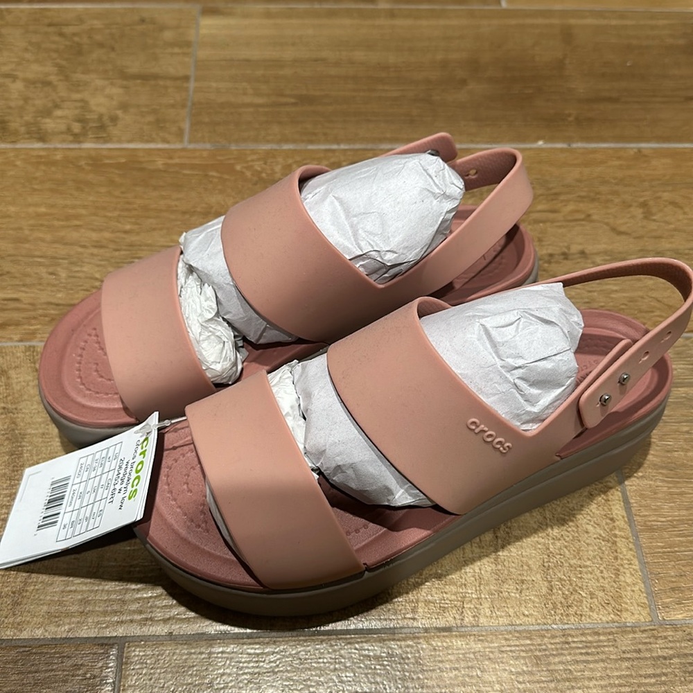 Crocs WOMENS BROOKLYN PLATFORM WEDGE SANDAL